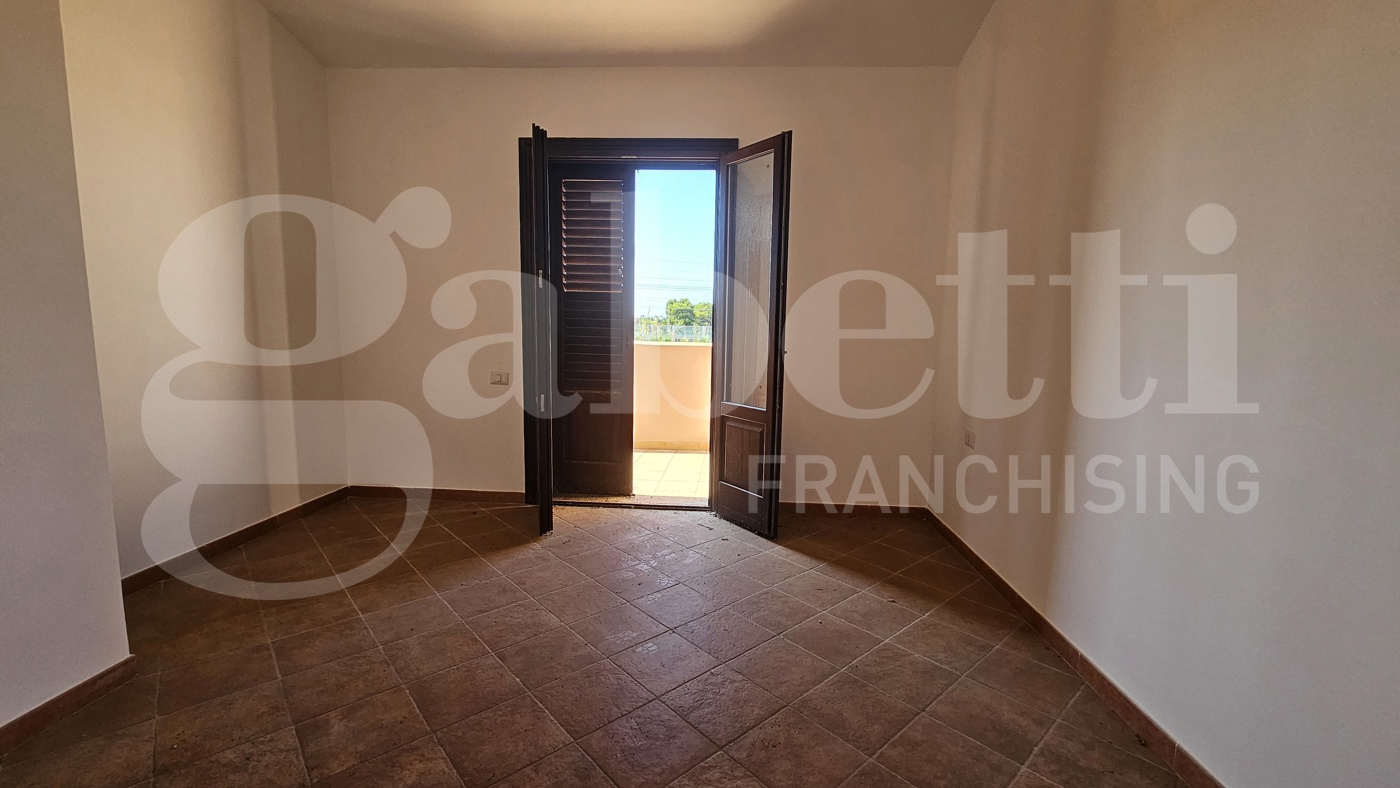 Trilocale nuovo a Campofelice di Roccella