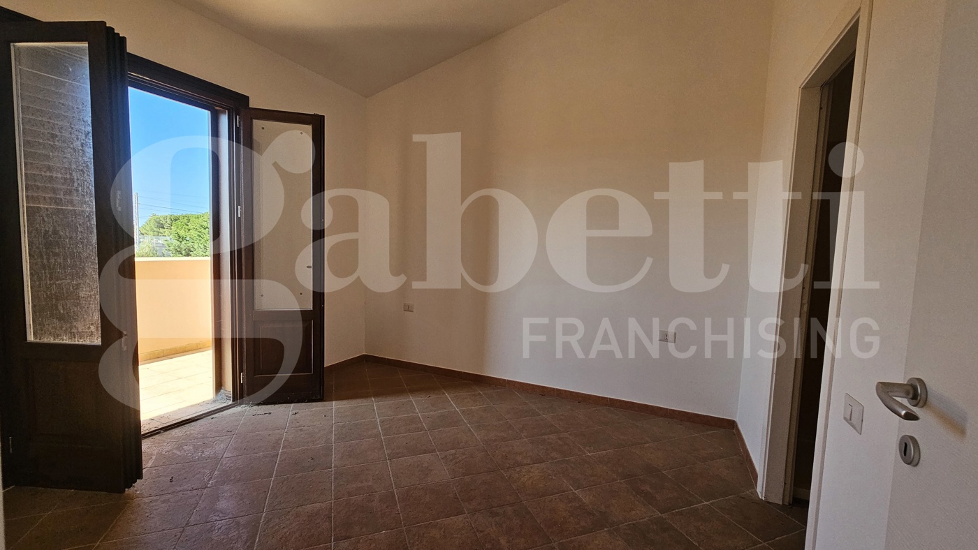 Trilocale nuovo a Campofelice di Roccella