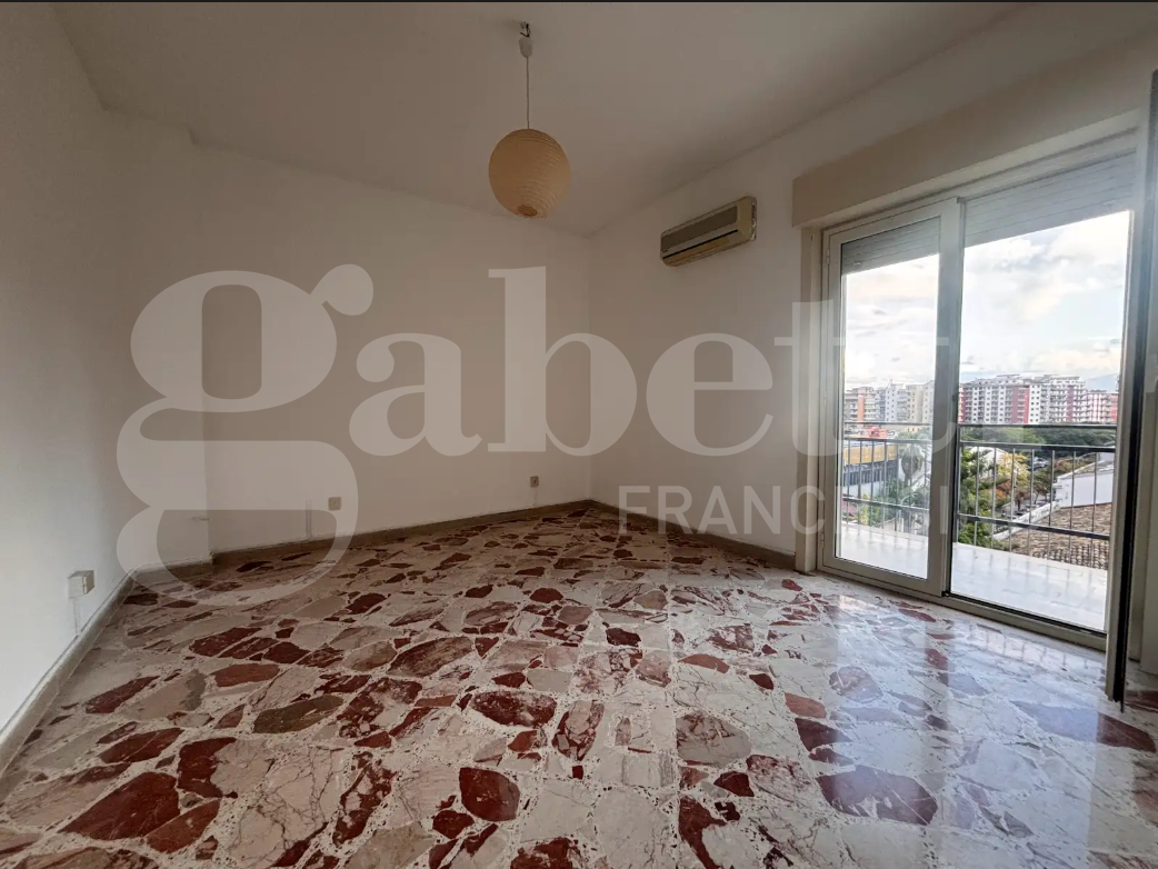 Quadrilocale in affitto a Palermo