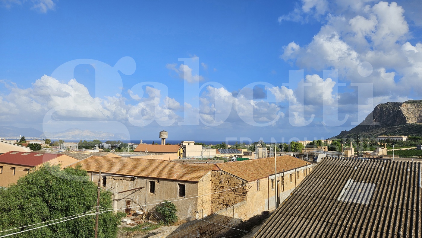 Capannone in vendita a Bagheria