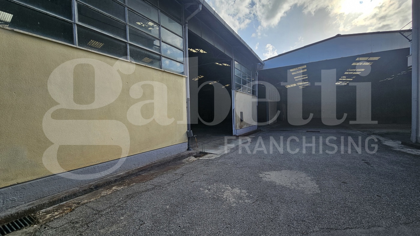 Capannone in vendita a Bagheria