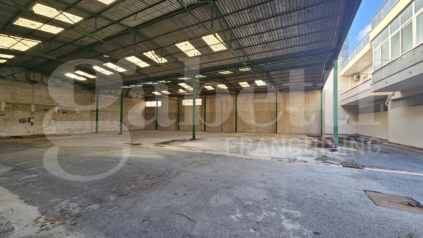 Capannone in vendita a Bagheria