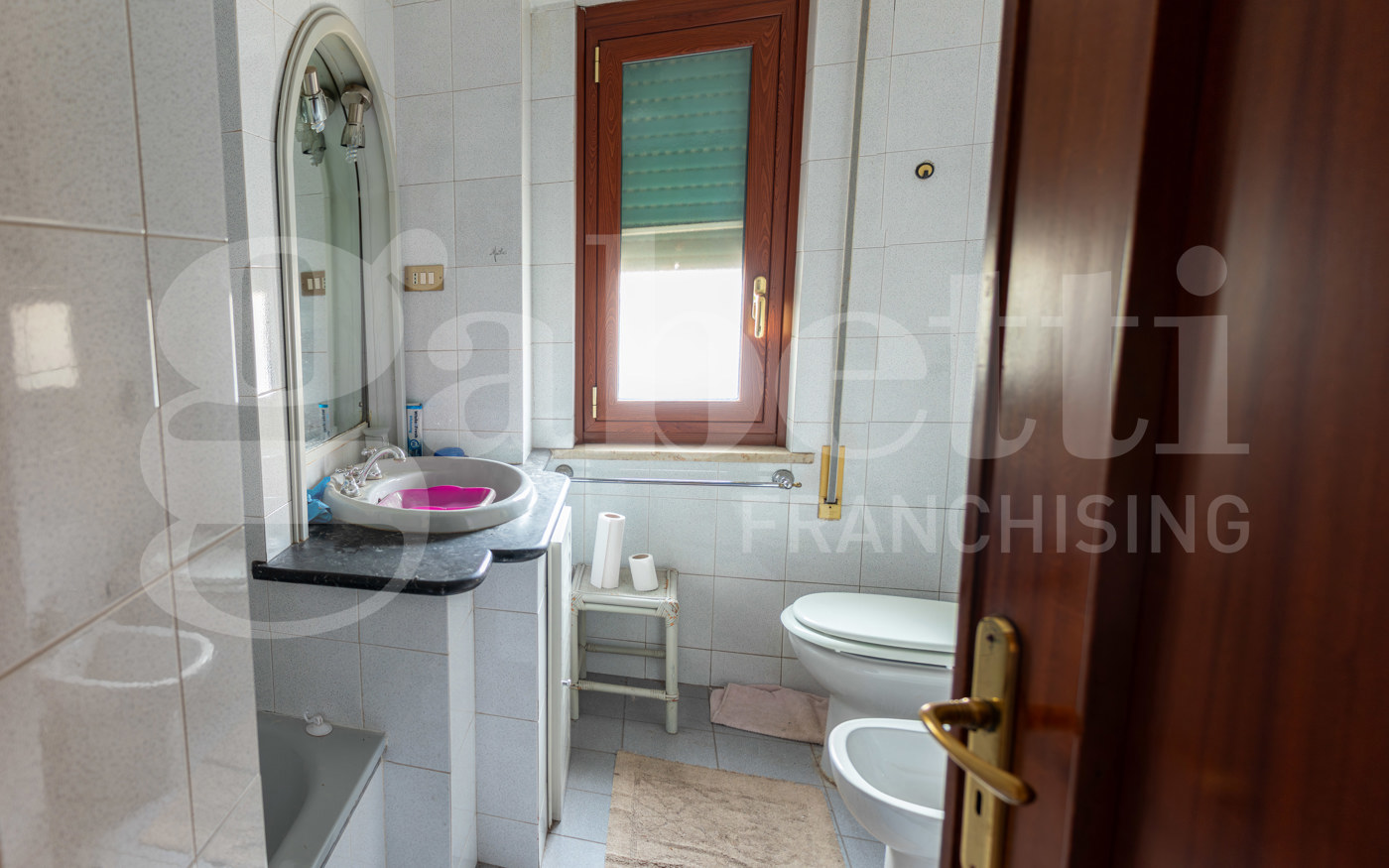 Quadrilocale da ristrutturare a Palermo