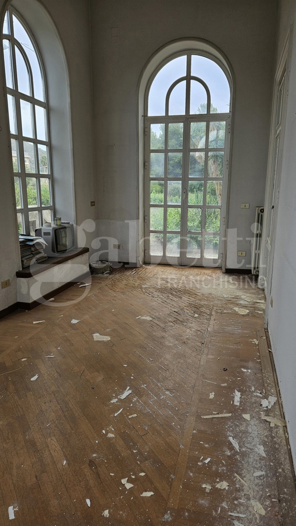 Stabile/Palazzo in vendita a Bagheria