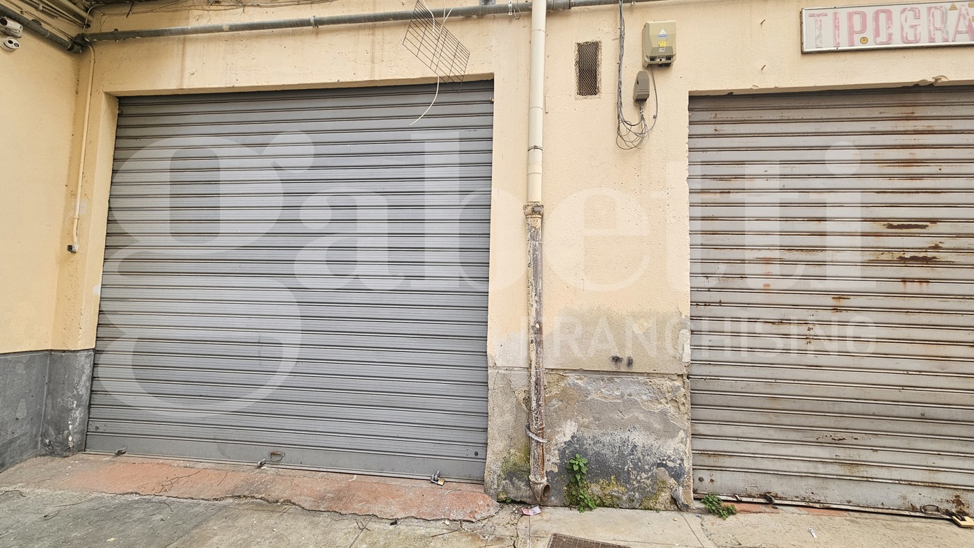 Magazzino in vendita a Palermo