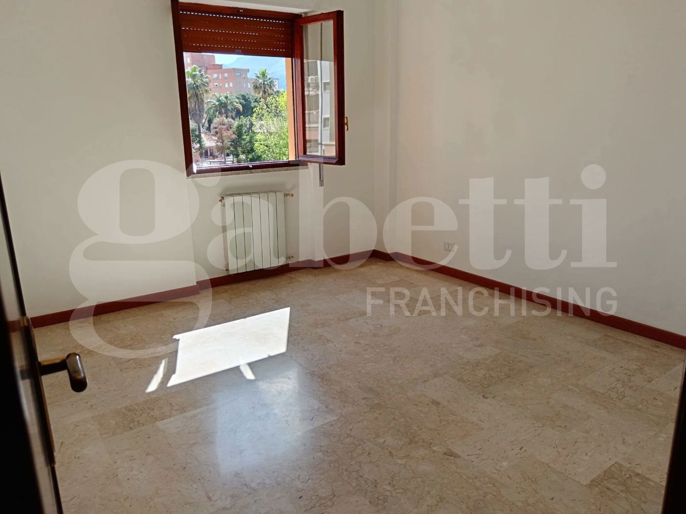 Quadrilocale in affitto a Palermo