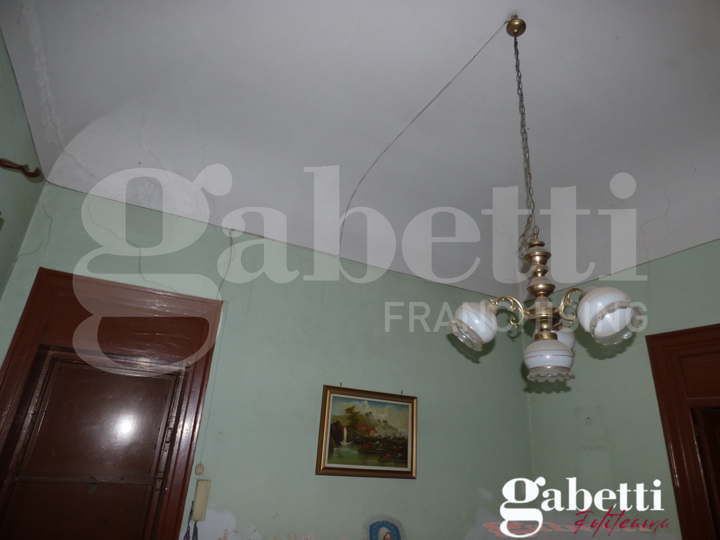 Trilocale da ristrutturare a Palermo