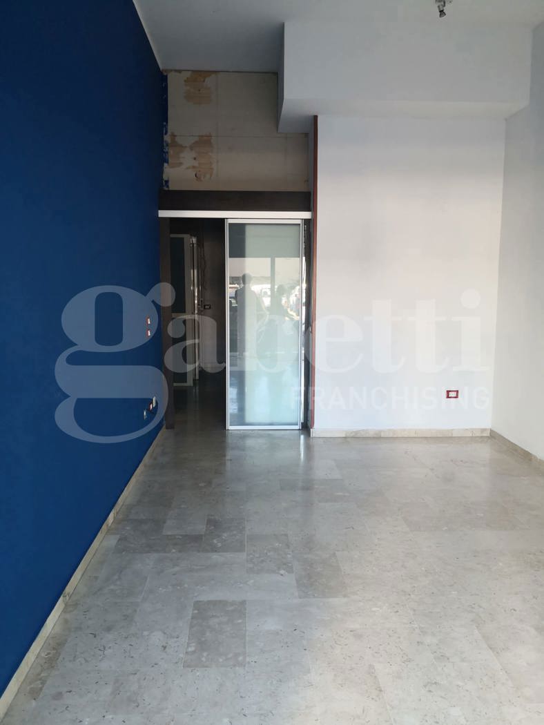 Negozio in affitto a Palermo