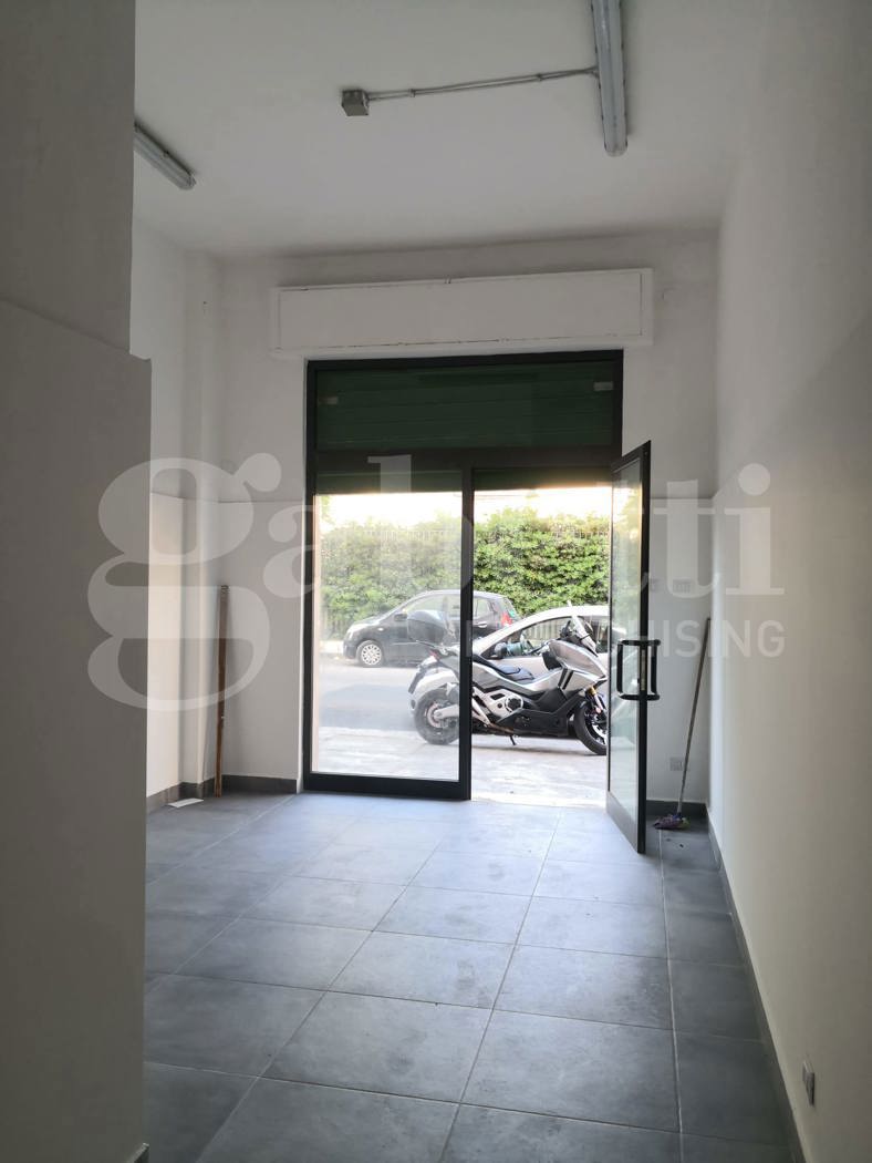 Negozio in affitto a Palermo