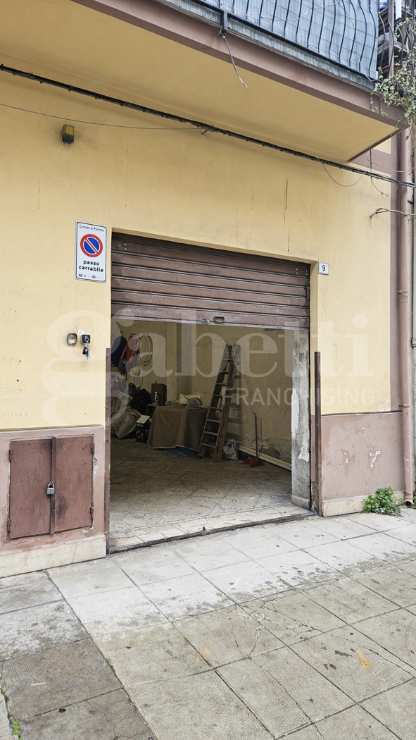 Magazzino in vendita a Palermo