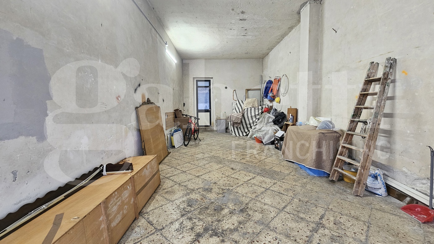 Magazzino in vendita a Palermo