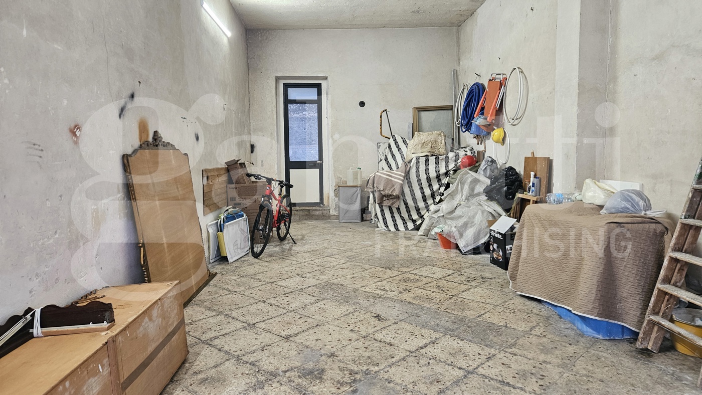 Magazzino in vendita a Palermo