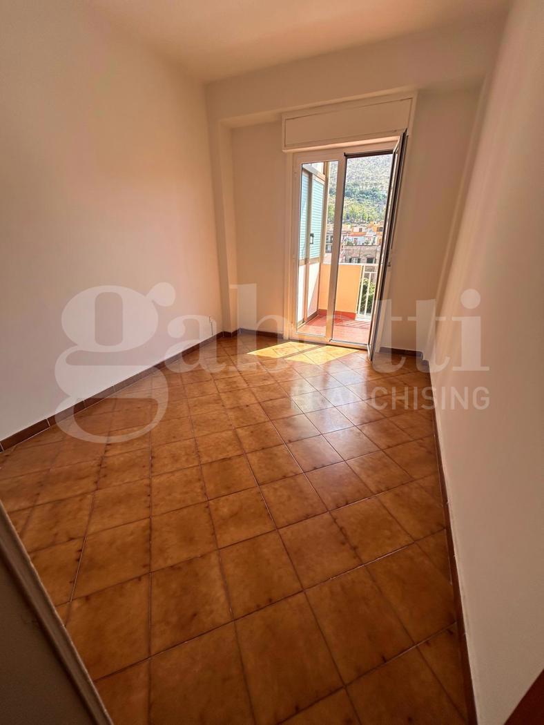 Trilocale ristrutturato a Palermo