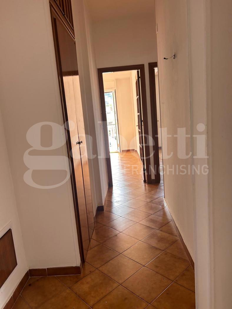 Trilocale ristrutturato a Palermo