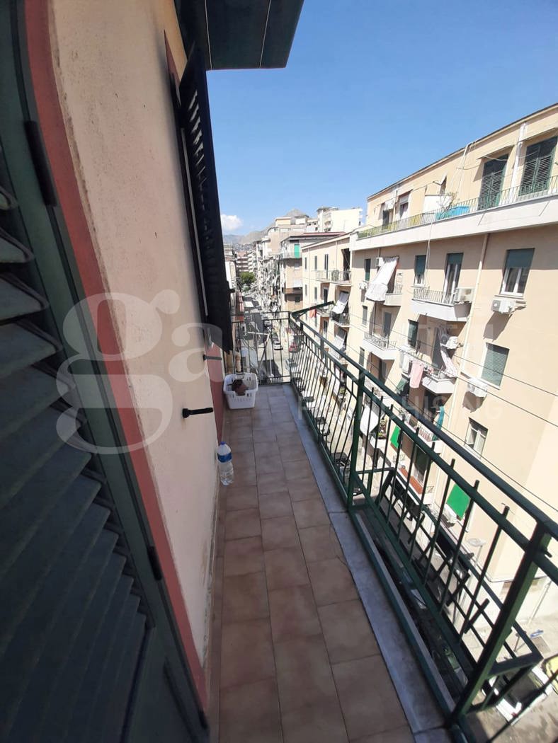 Trilocale in affitto a Palermo
