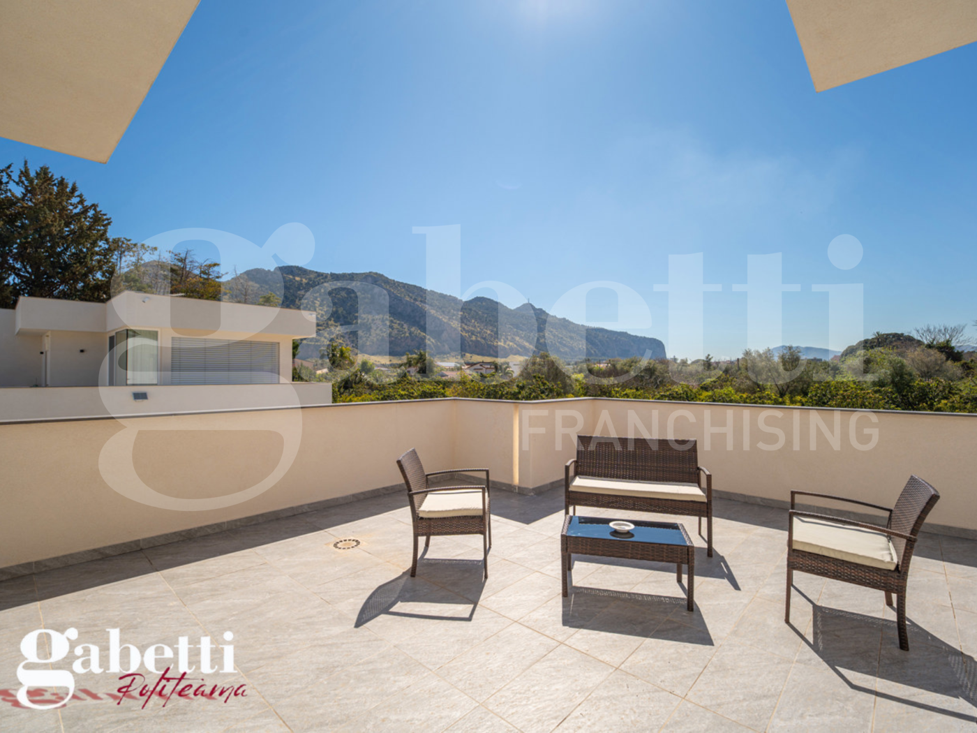 Villa Bifamiliare in vendita a Palermo