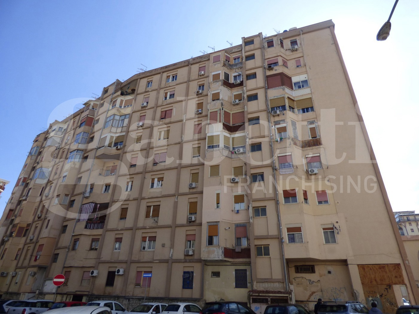 Trilocale da ristrutturare a Palermo