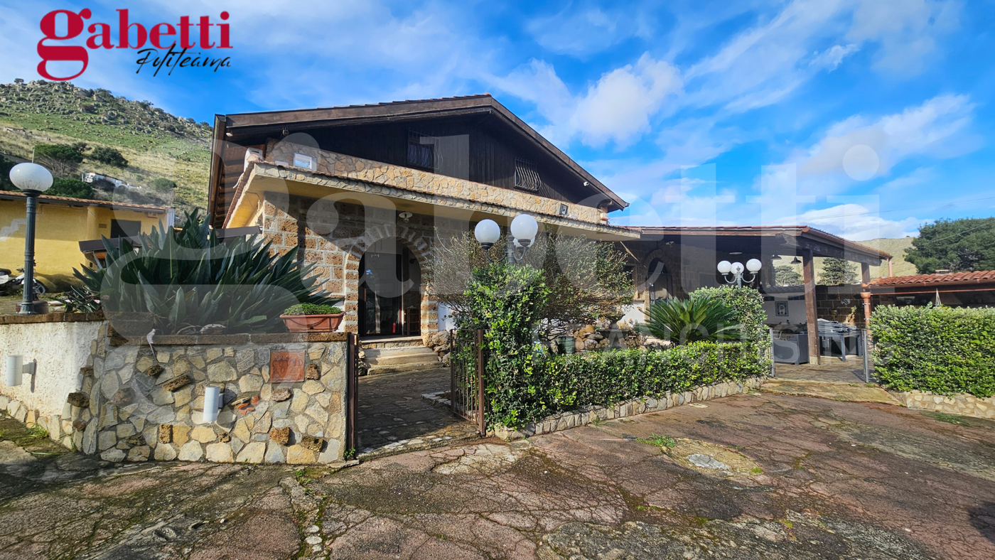 Villa con giardino a Misilmeri