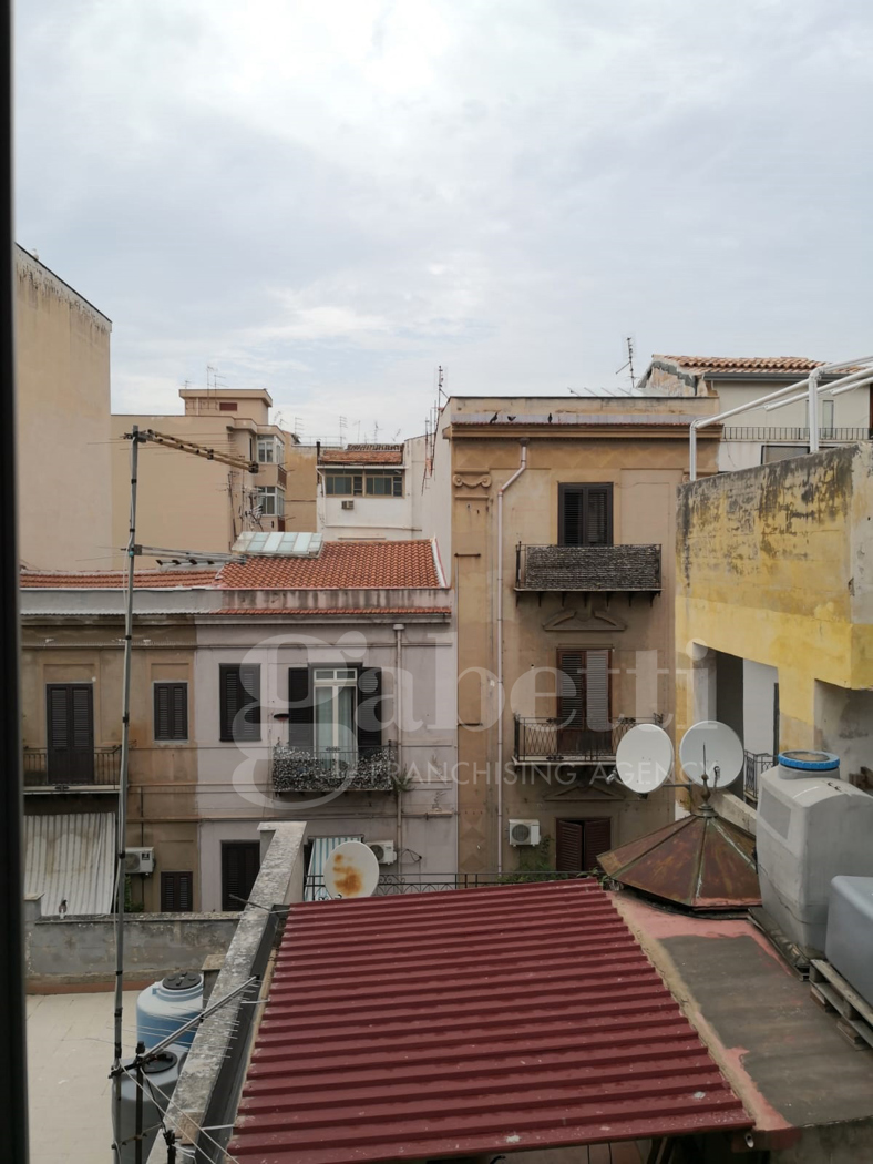Bilocale da ristrutturare a Palermo