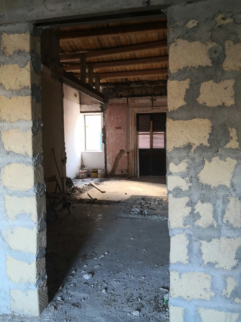 Bilocale da ristrutturare a Palermo