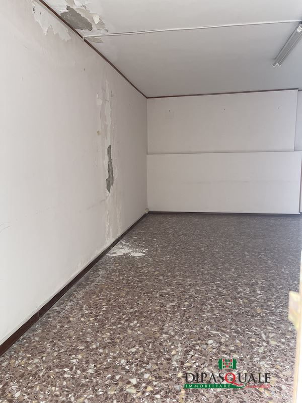 Box/Garage 71mq in vendita a Ragusa