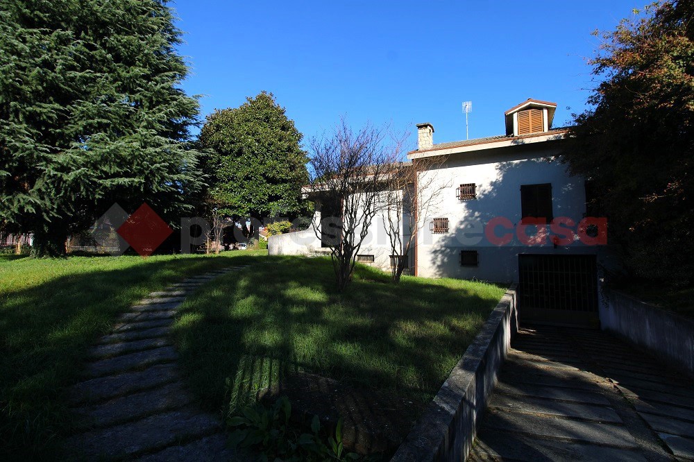 Villa da ristrutturare a Vaprio d'Adda