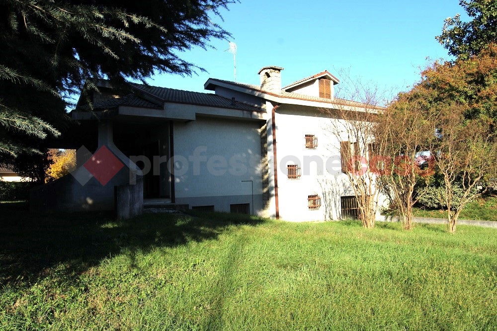 Villa da ristrutturare a Vaprio d'Adda