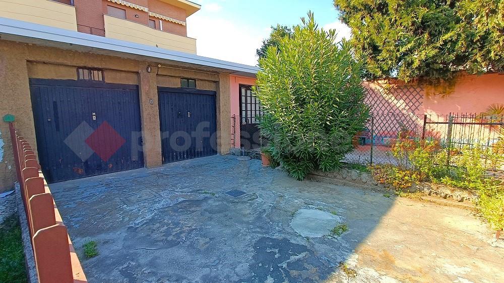 Box/Garage 26mq in vendita a Vaprio d'Adda