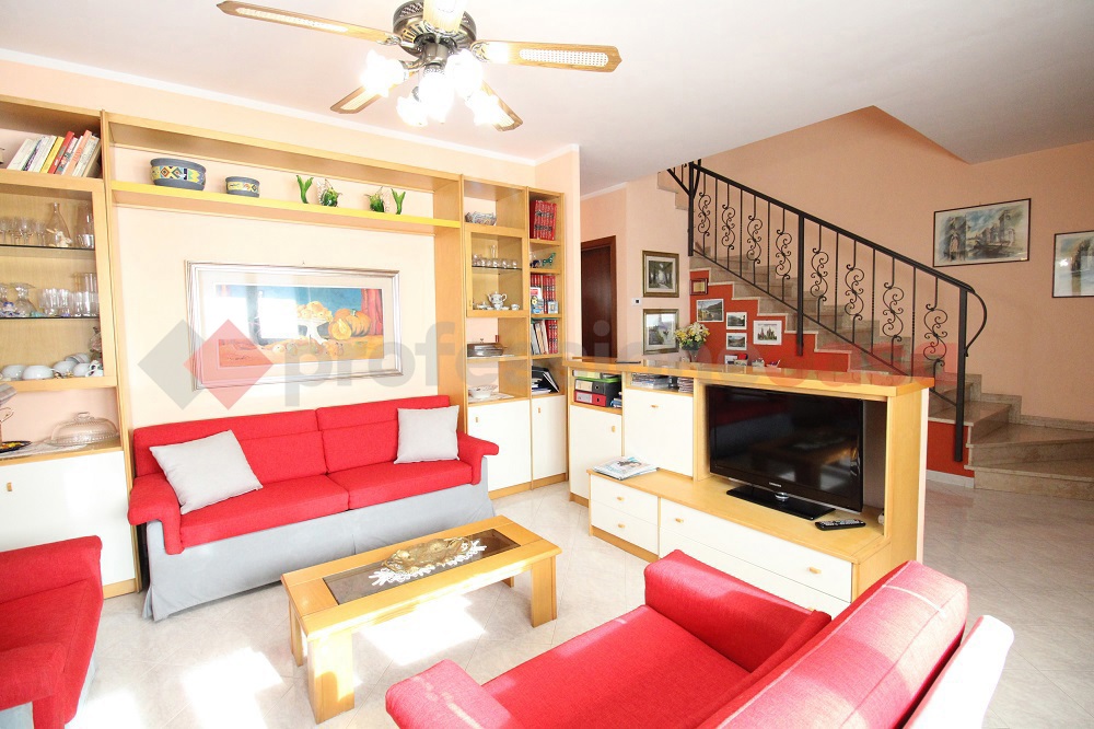 Villa Bifamiliare con giardino a Basiano