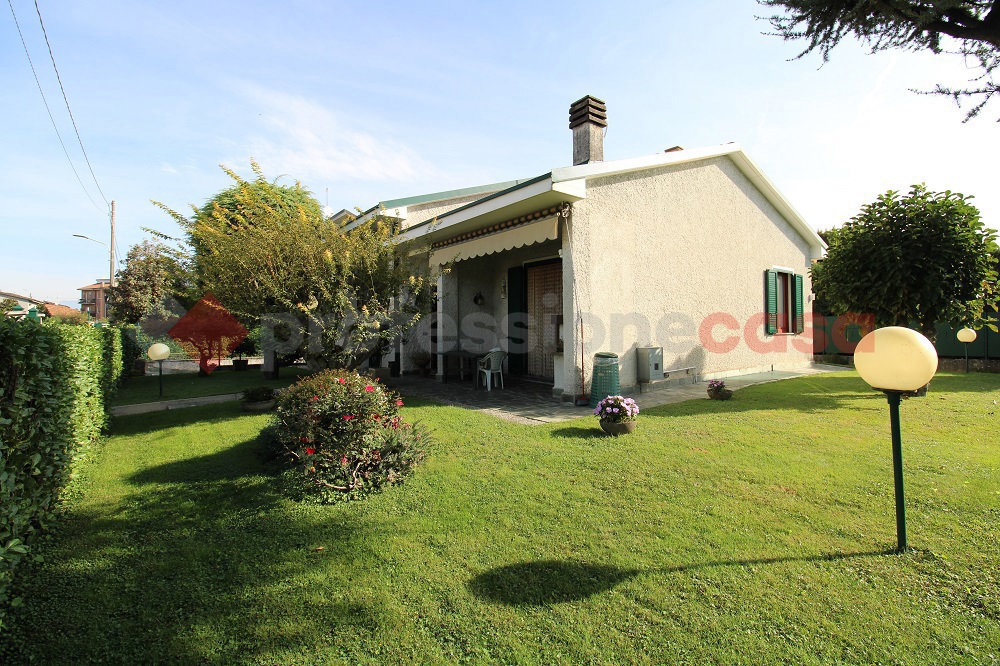 Villa con giardino a Pozzo d'Adda