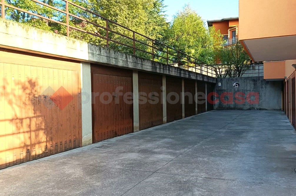 Box/Garage 16mq in vendita a Vaprio d'Adda