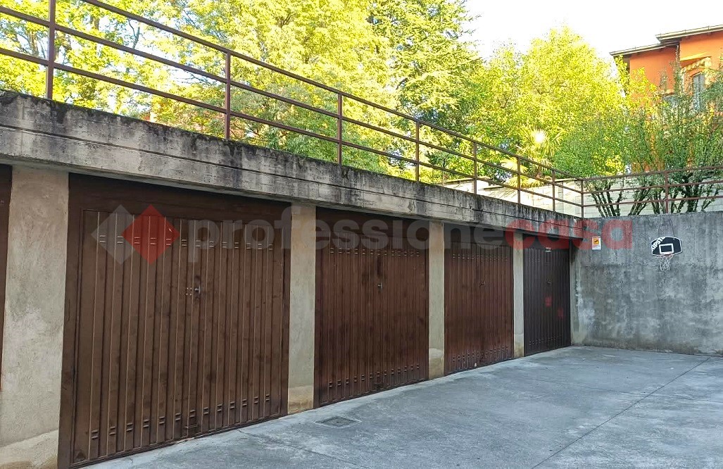 Box/Garage 16mq in vendita a Vaprio d'Adda