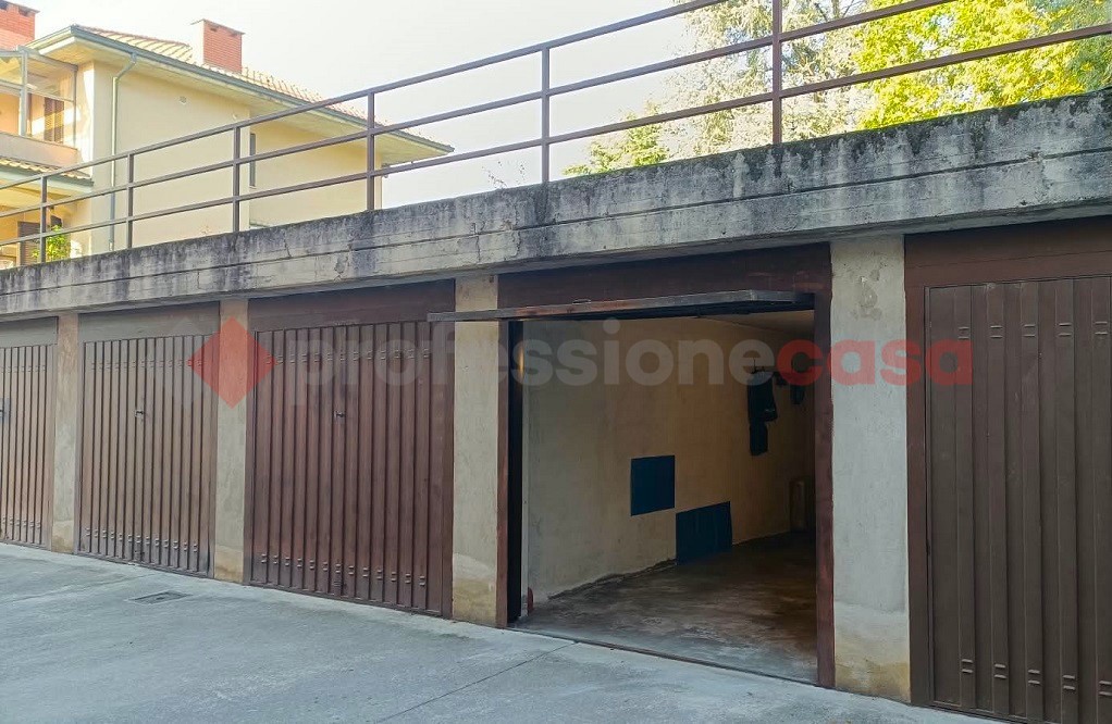 Box/Garage 16mq in vendita a Vaprio d'Adda