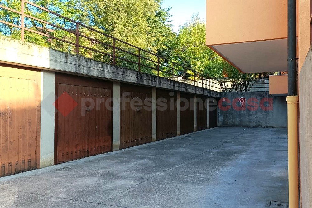 Box/Garage 16mq in vendita a Vaprio d'Adda
