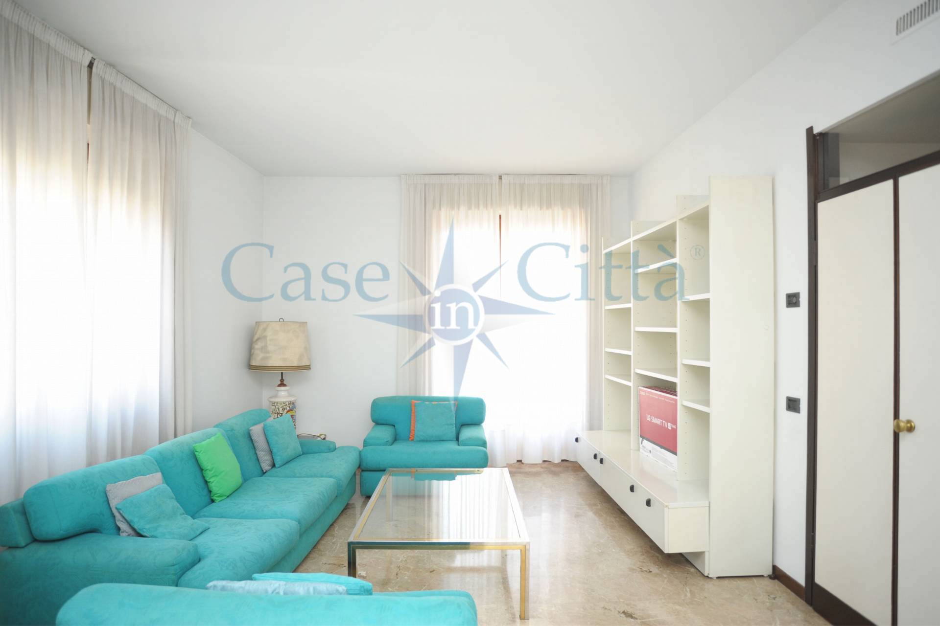 Appartamento in affitto a Milano, De Angeli