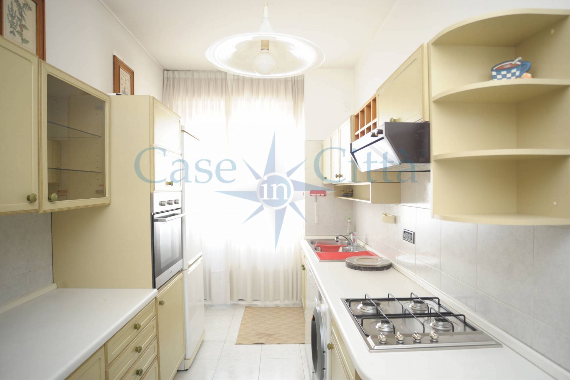 Appartamento in affitto a Milano, De Angeli