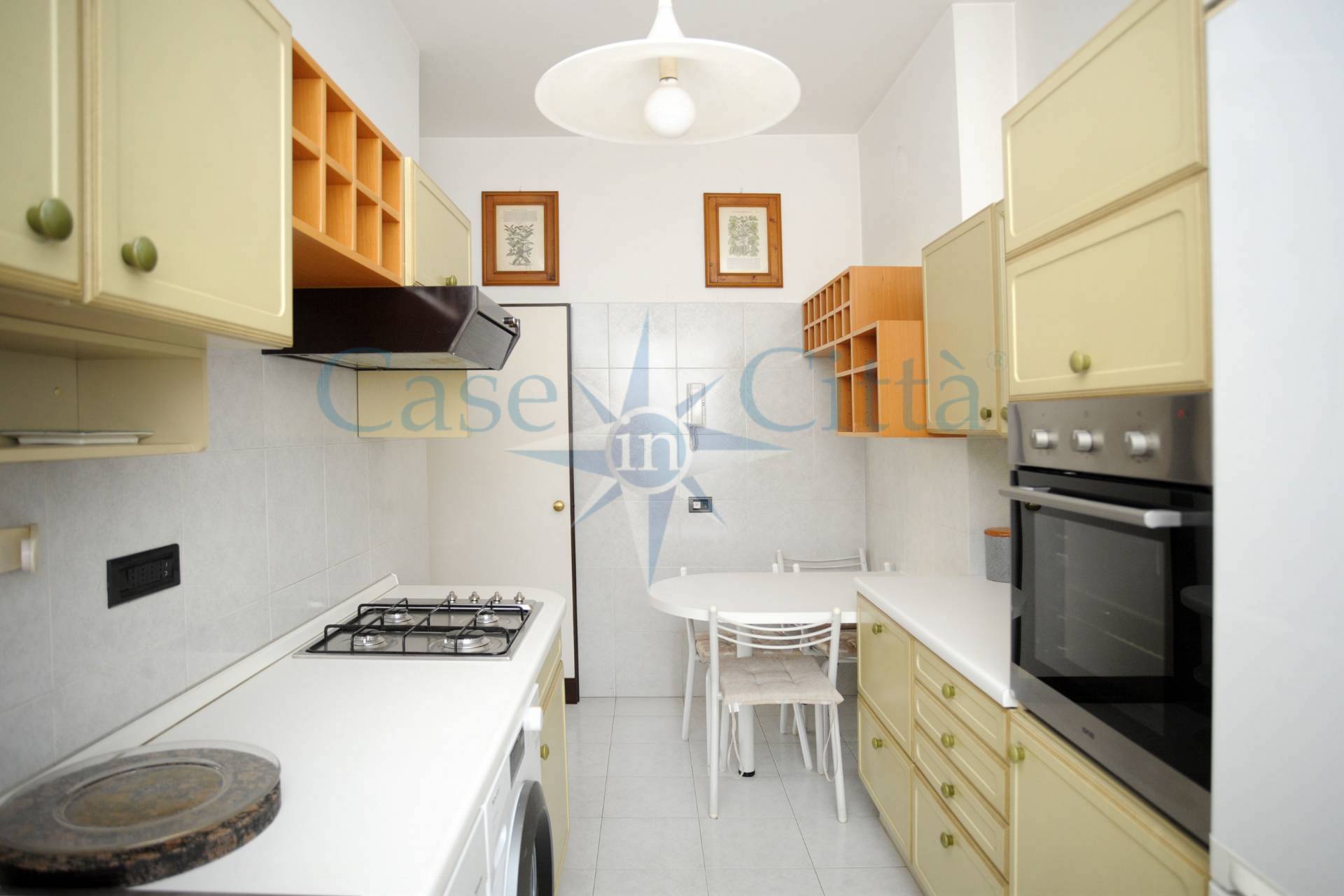 Appartamento in affitto a Milano, De Angeli