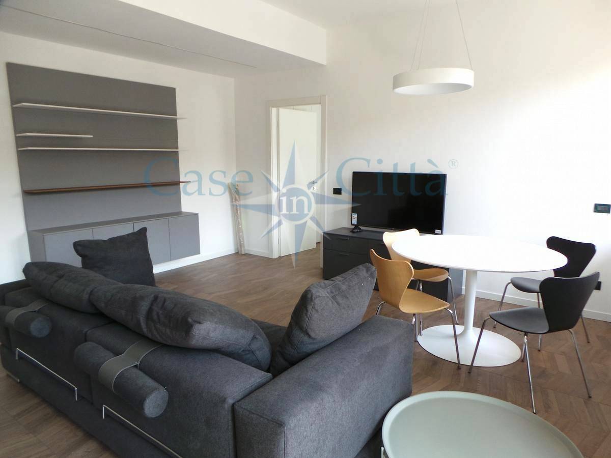 Appartamento in affitto a Milano, De Angeli