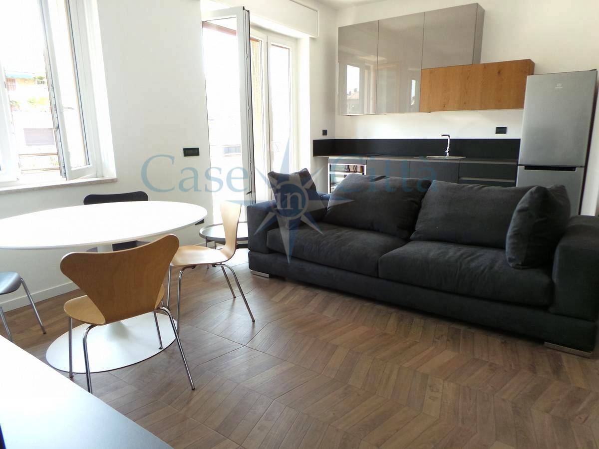 Appartamento in affitto a Milano, De Angeli