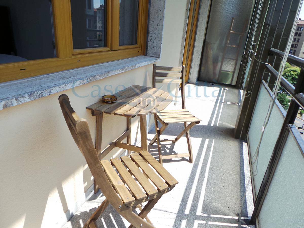 Appartamento in affitto a Milano, De Angeli