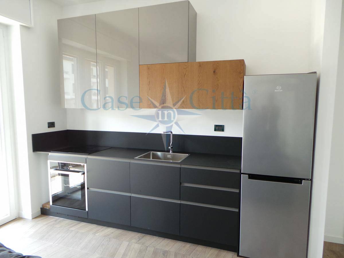 Appartamento in affitto a Milano, De Angeli