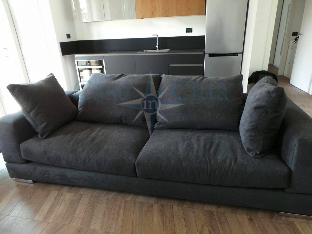 Appartamento in affitto a Milano, De Angeli