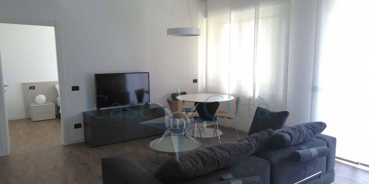 Appartamento in affitto a Milano, De Angeli