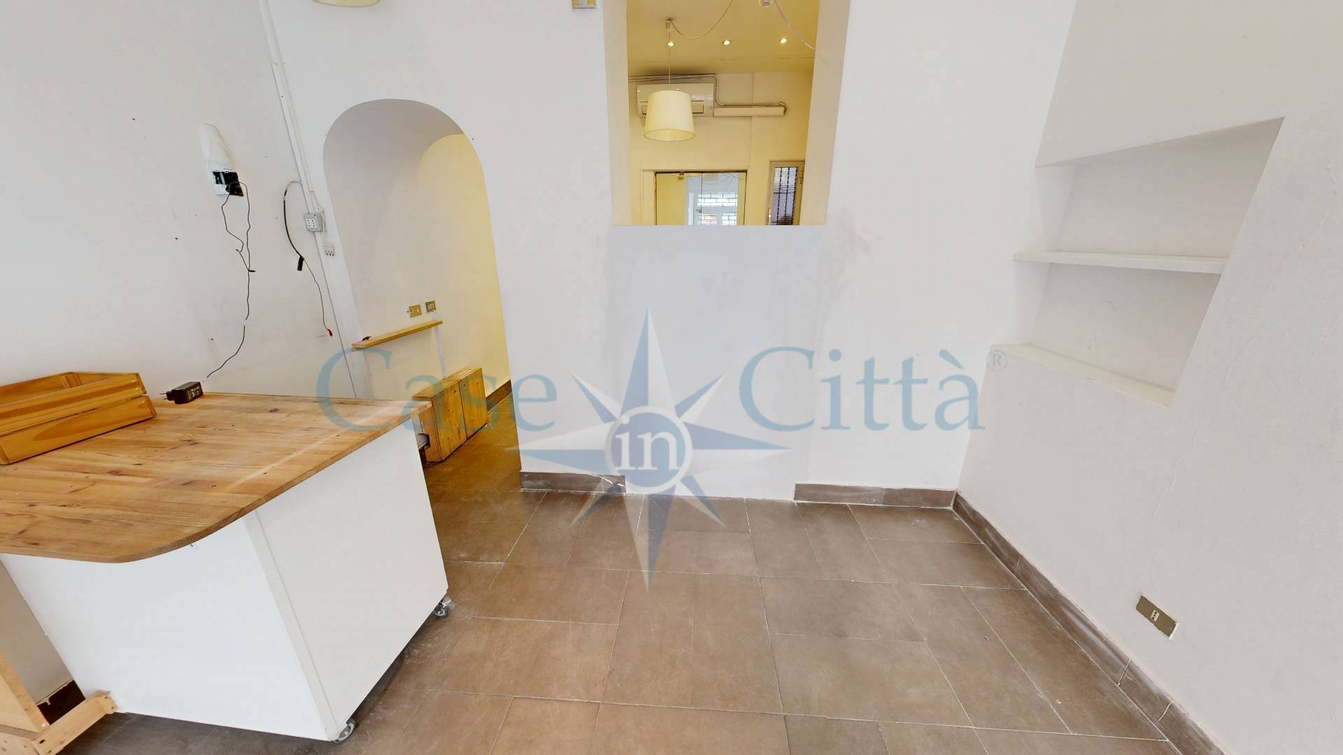 Locale commerciale in vendita a Milano