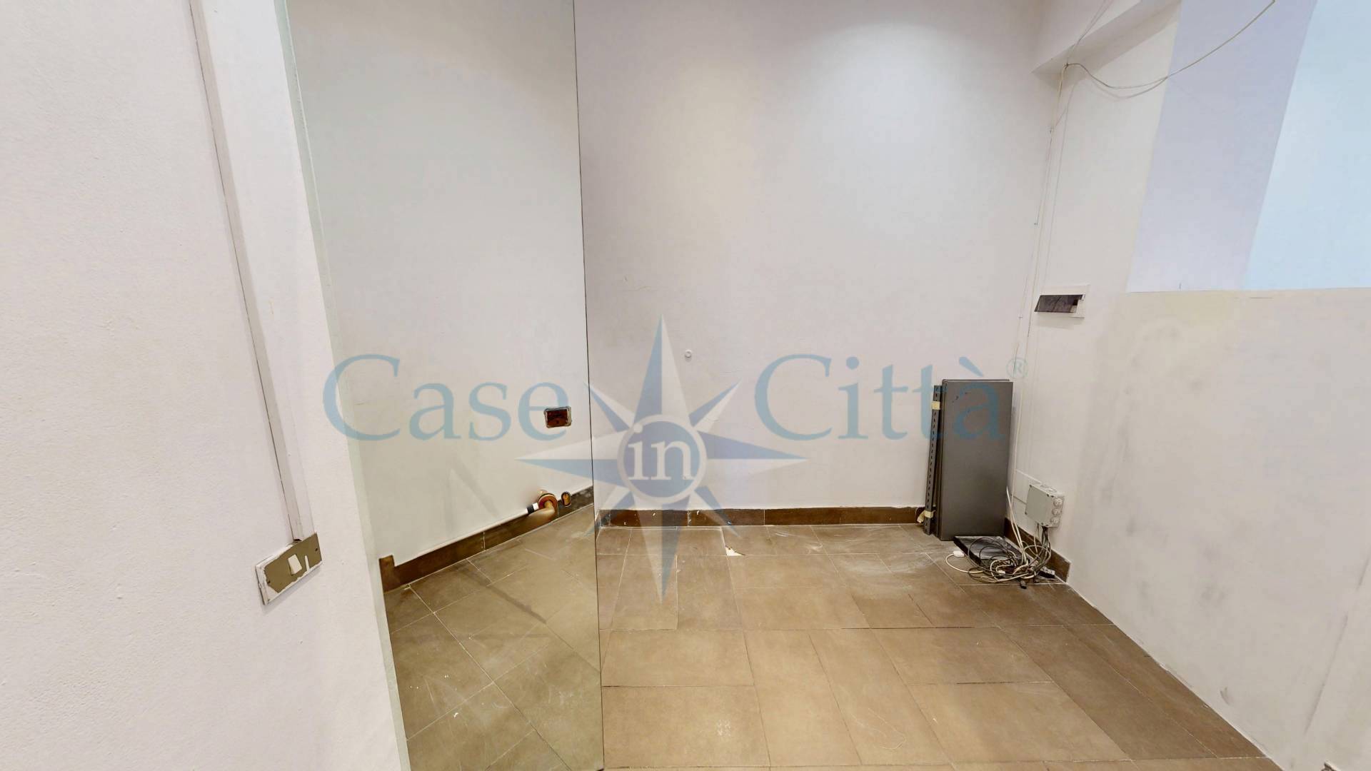 Locale commerciale in vendita a Milano