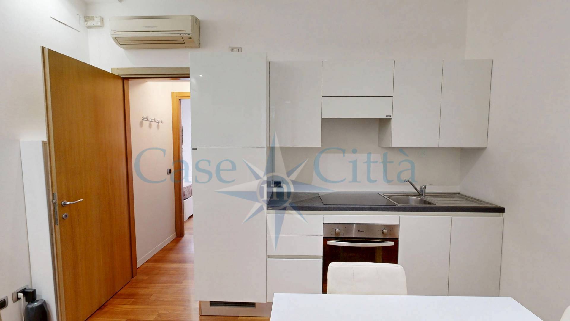 Appartamento in affitto a Milano, De Angeli