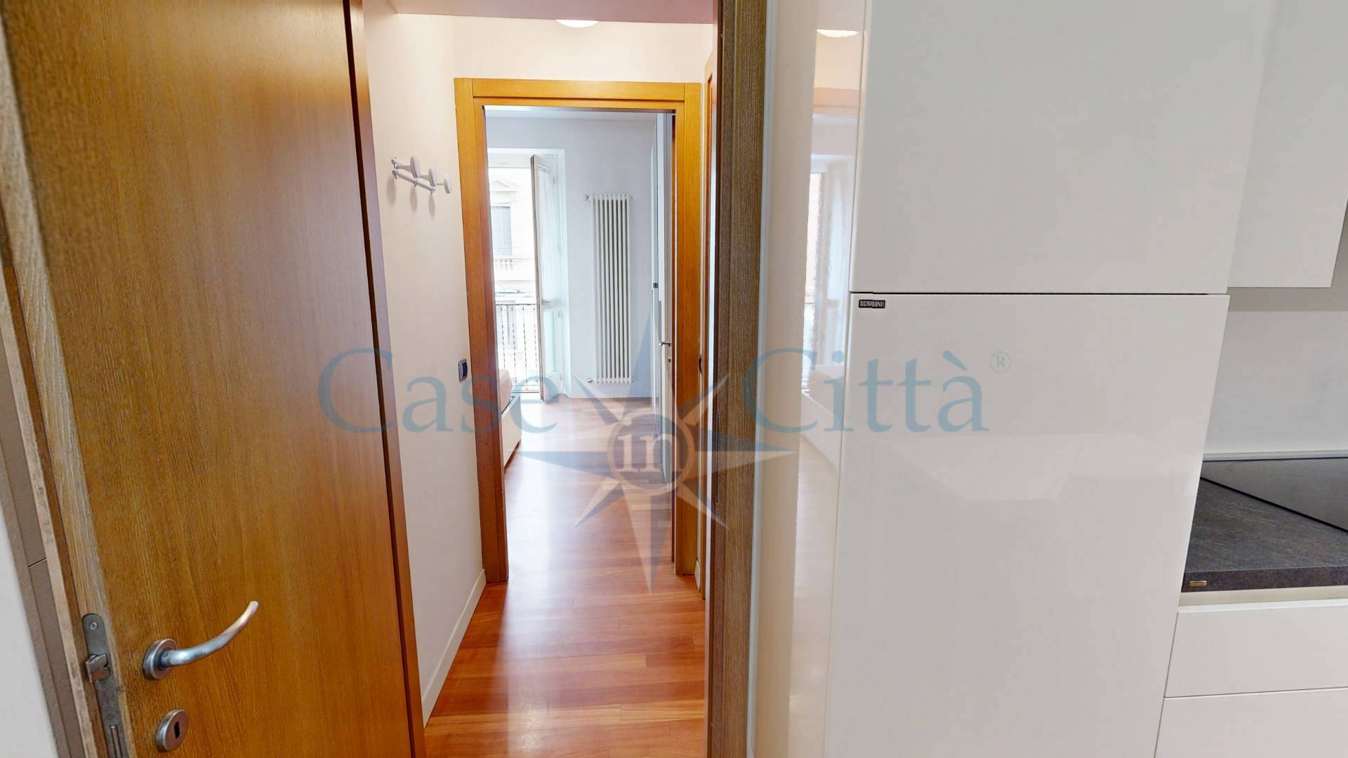 Appartamento in affitto a Milano, De Angeli