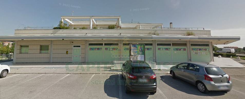 Commerciale in vendita a San Clemente, Sant'Andrea in Casale