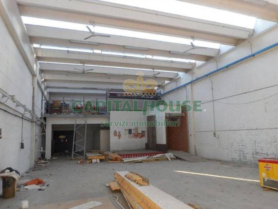 Capannone in vendita a Argelato, Funo