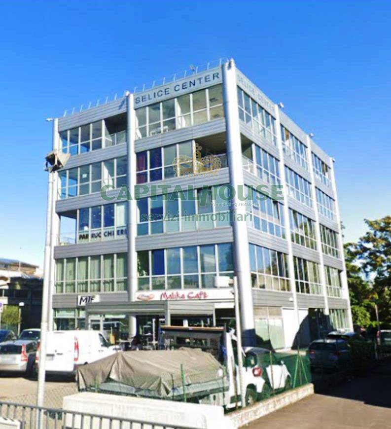 Ufficio in vendita a Imola, Zona industriale